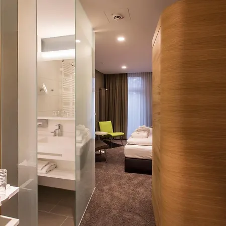 Parkhotel Jordanbad 4*