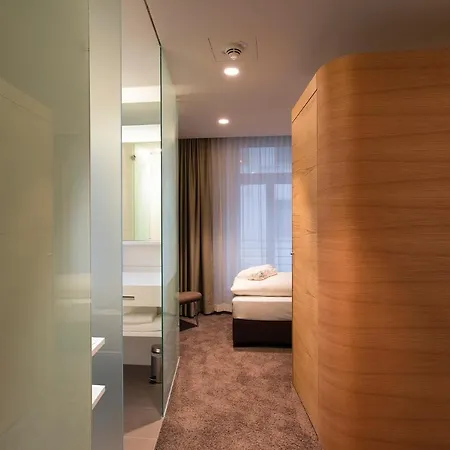 Parkhotel Jordanbad Otel