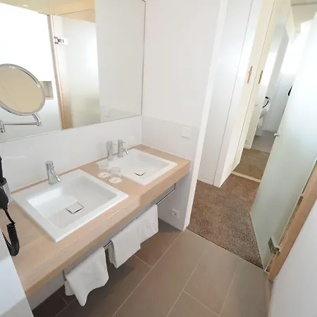 Dorint Parkhotel Jordanbad Hotel 4*