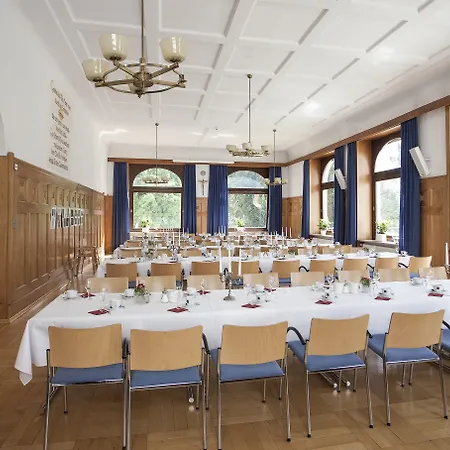 Dorint Parkhotel Jordanbad 酒店 4*