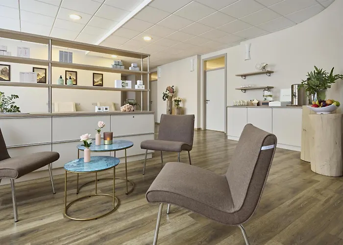 ホテル Dorint Parkhotel Jordanbad 4*