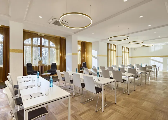 ホテル Dorint Parkhotel Jordanbad Biberach an der Riß